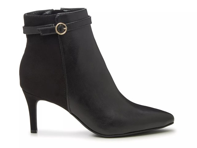 Bandolino baruffi platform ankle booties 2025