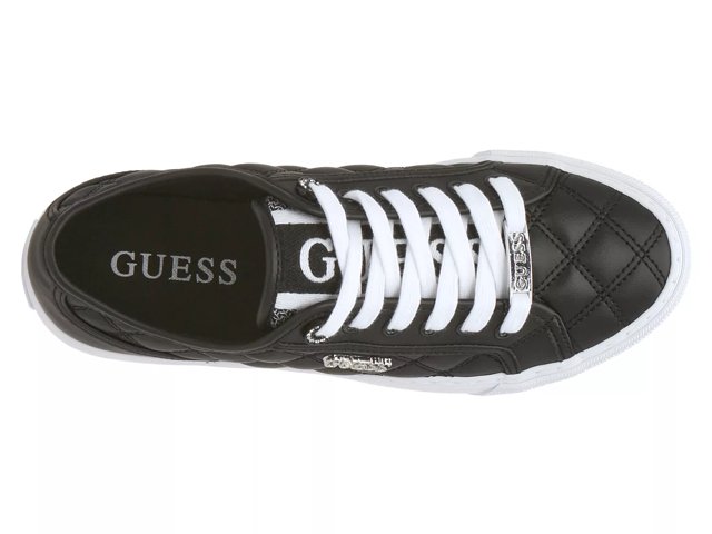 Dsw g by guess top