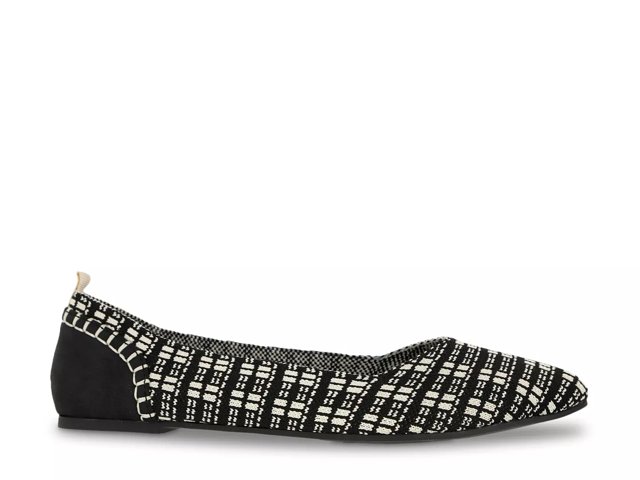Mia flats sale dsw