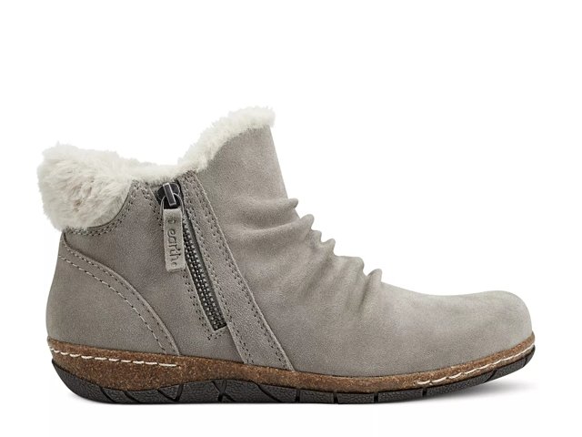 Earth hotsell suede booties