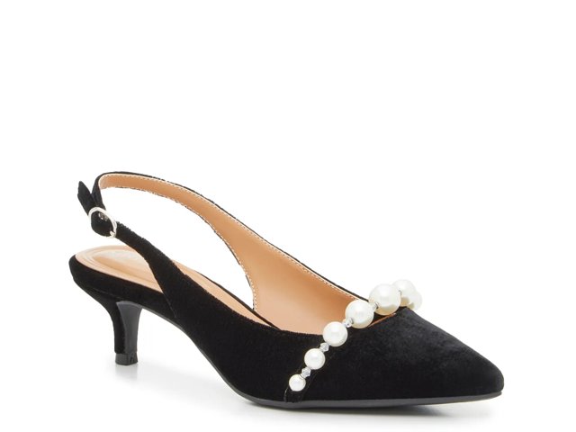 Dsw low heel pumps top