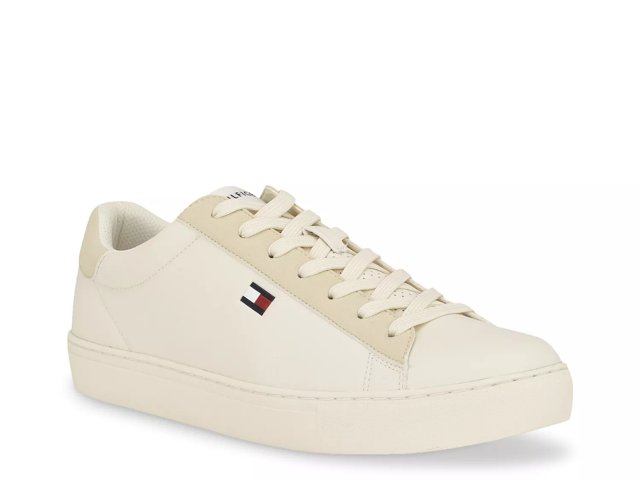 Tommy hilfiger deals sneakers dsw
