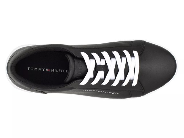 Tommy hilfiger hotsell shoes dsw