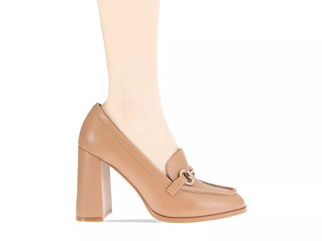 BCBGeneration Yixy Pump - Free Shipping | DSW