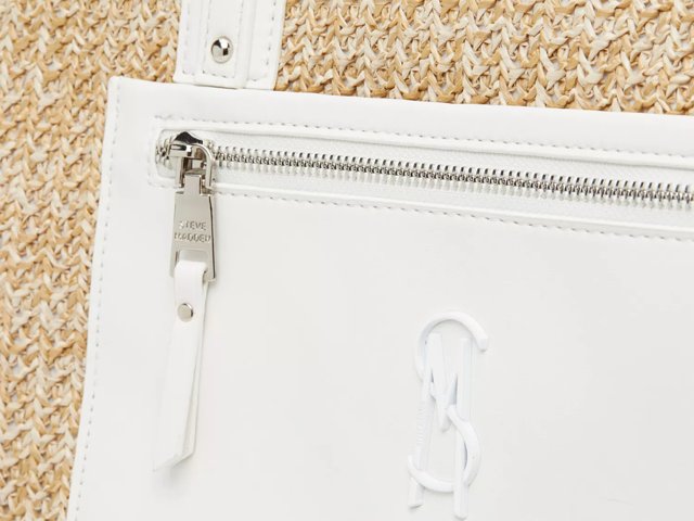 Steve madden white wallet deals