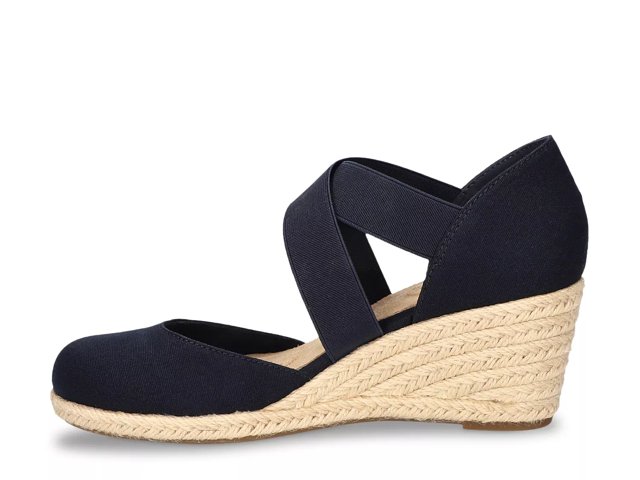 Easy street monique deals espadrilles