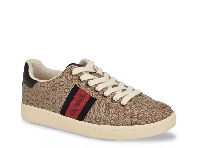 Dsw g cheap by guess