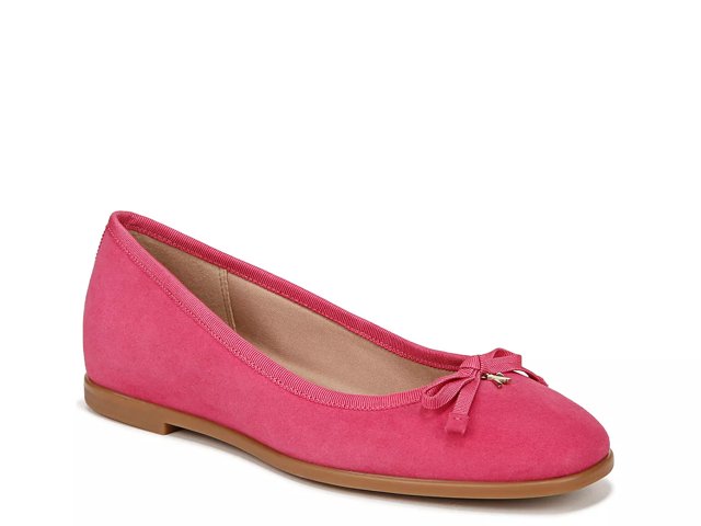 Naturalizer on sale red flats