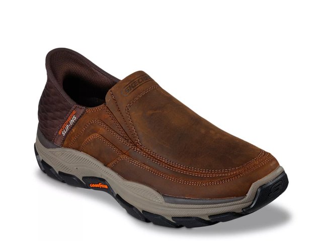 SKECHERS HAND'S FREE SLIP-INS ブラウン