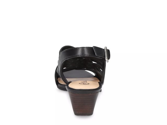 Bella Vita Womens Seble Wedge Sandal White Bella Vita Mariella