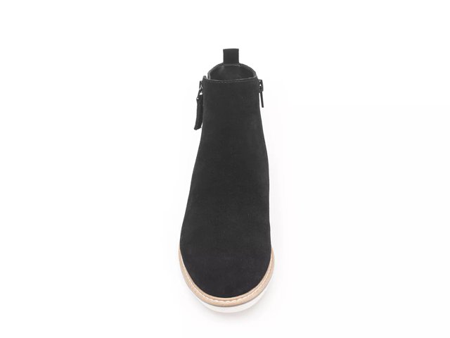 Me too booties clearance dsw