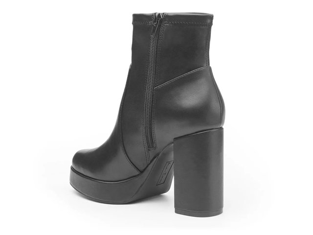 Me too booties deals dsw
