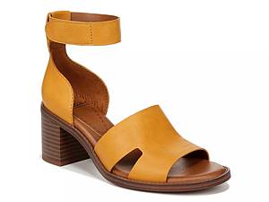 Mustard best sale heels dsw