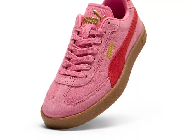 Pink and red pumas sales