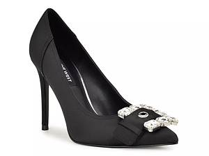 Dsw black outlet and white pumps