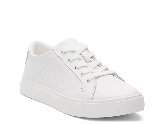 Dsw white sneakers discount