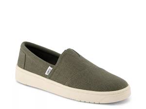 Dsw toms store