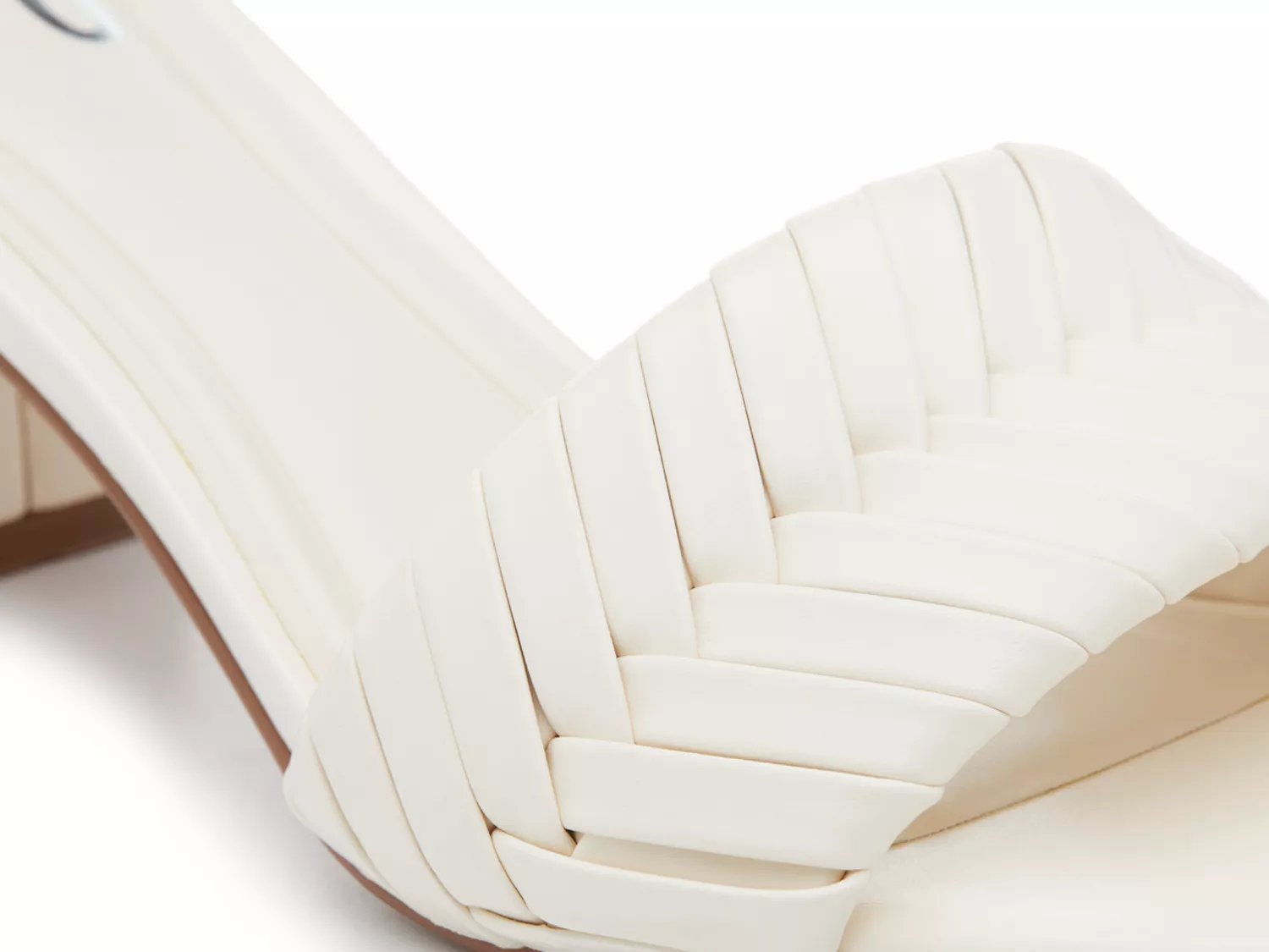 Angeen Sandal