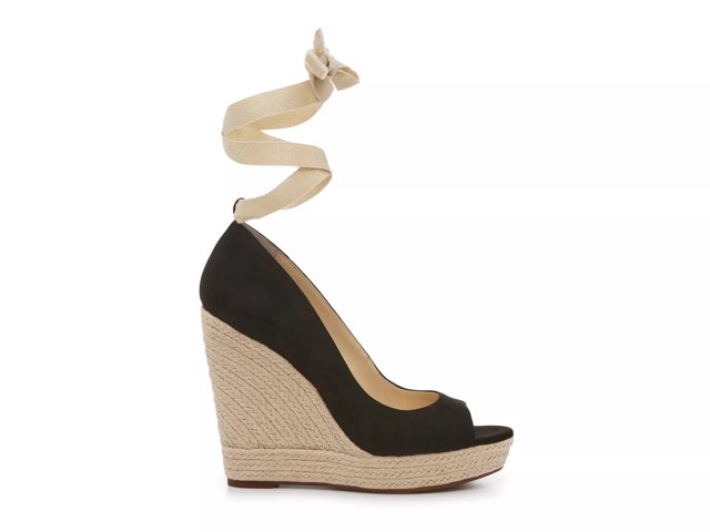 Closed toe wedges store dsw