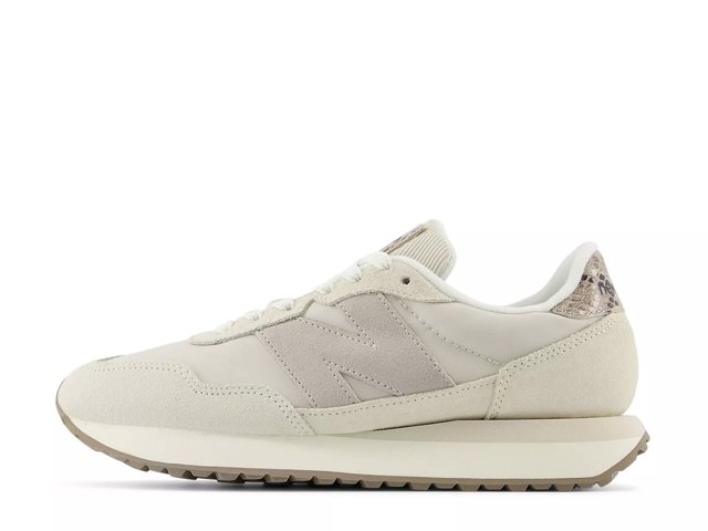 New Balance 237 Sneaker - Women's