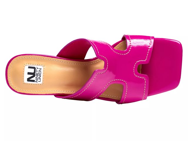 Bright Sandal