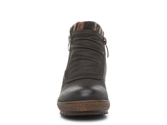 Tracie Bootie