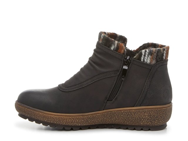 Tracie Bootie