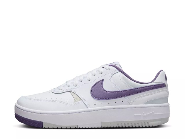 Nike Women s Gamma Force Shoes Size 9 White Purple