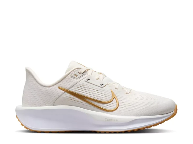 Nike quest orange outlet