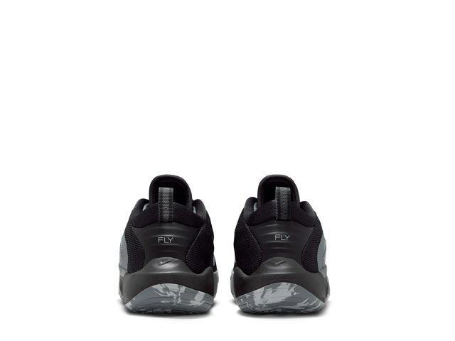 Kids black nikes cheap