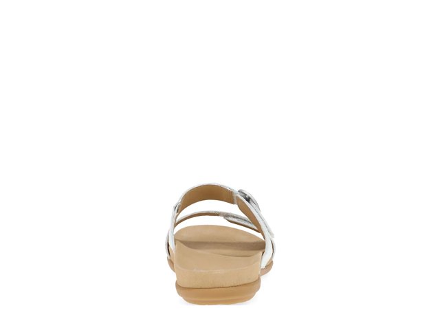 Justine Sandal