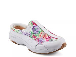 Easy spirit 2025 white mules