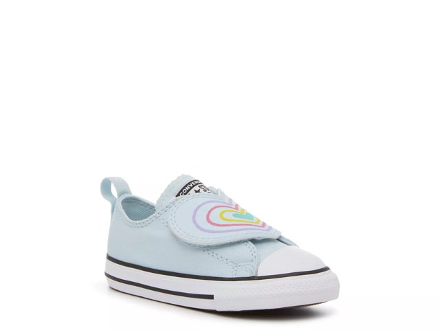 All star shoes with heart clearance