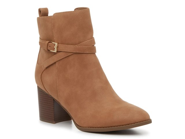 Bandolino suede boots outlet