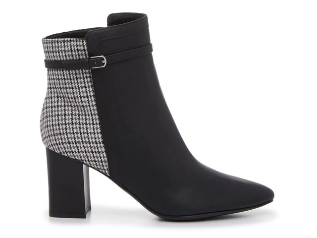 Bandolino black booties top