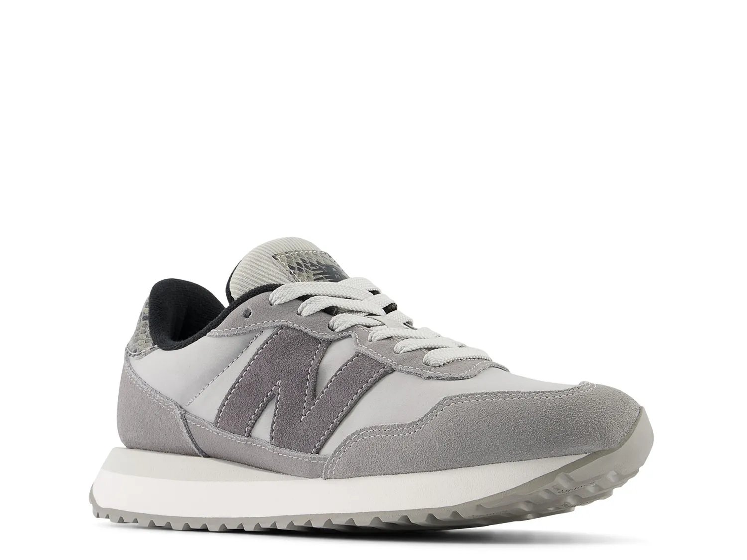 もなかページ Womens 237 Sneaker / Beige metallic | Tops For Shoes
