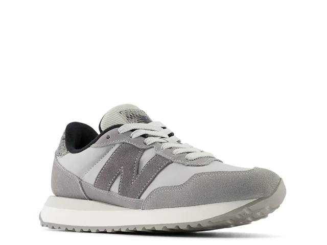 ★New Balance★New Balance 237 GRAY★送料・関税込★ New Balance 237 Sneaker - Women's - Free Shipping | DSW