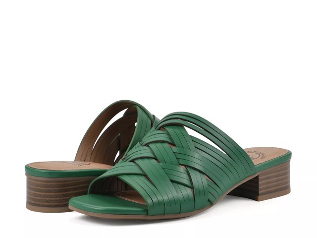 White mountain 2025 sandals dsw