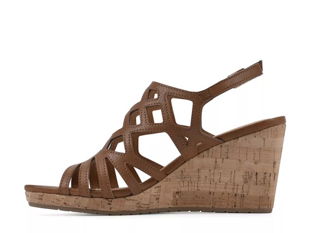 Nude sandals dsw clearance