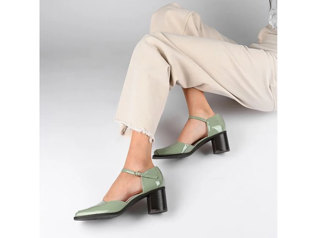 Evangeline Pump