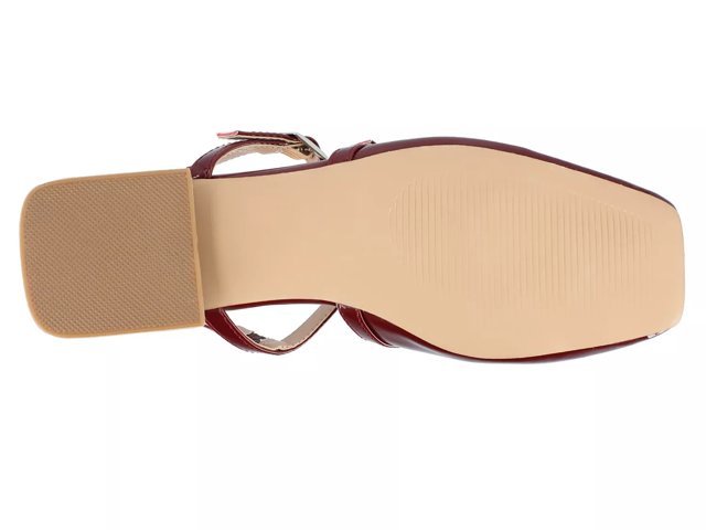 Journee Collection Gretchenn Flat