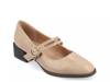 Savvi Pump Sand view