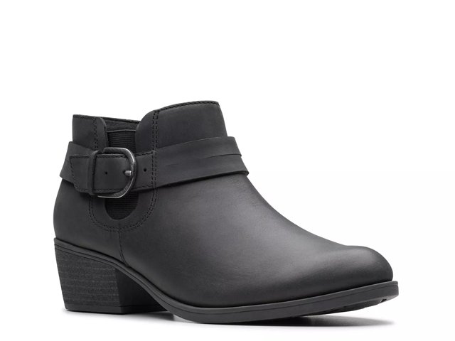 Clarks wide width ankle boots online