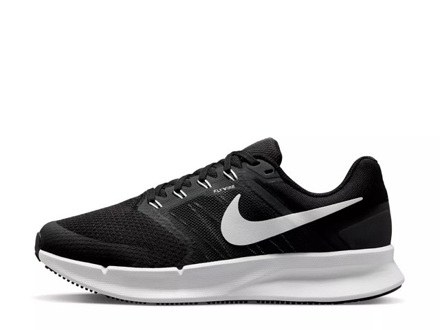 Women's nike run swift running shoes deals
