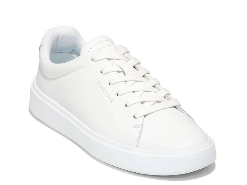 Grand Crosscourt Traveler Sneaker