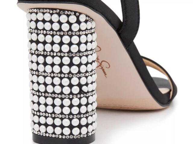 JESSICA SIMPSON*ビジュー*キラり*ブロックヒールサンダルShurah Jessica Simpson Shurah Sandal - Free Shipping | DSW