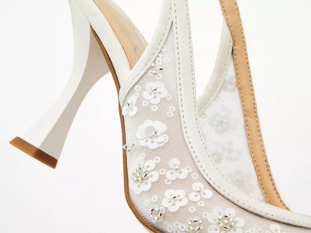 Jessica simpson shoes white pumps online