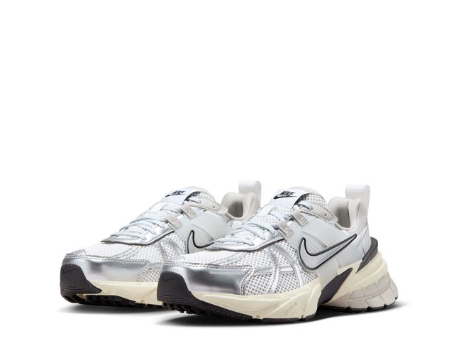 Nike V2K Run Sneaker - Women's - Free Shipping | DSW