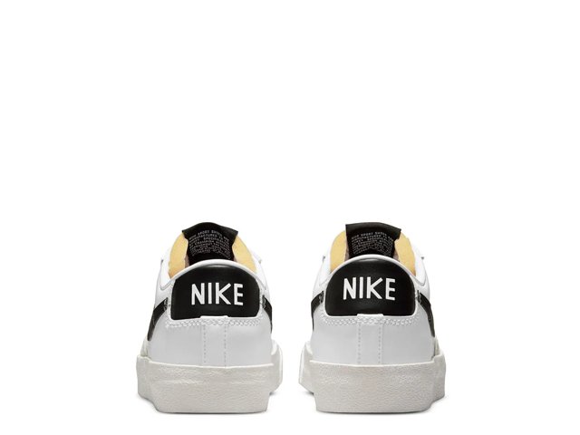 Nike Blazer '77 Sneaker - Women's