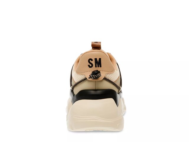 Steve Madden Spectator Bungee Jogger Sneaker